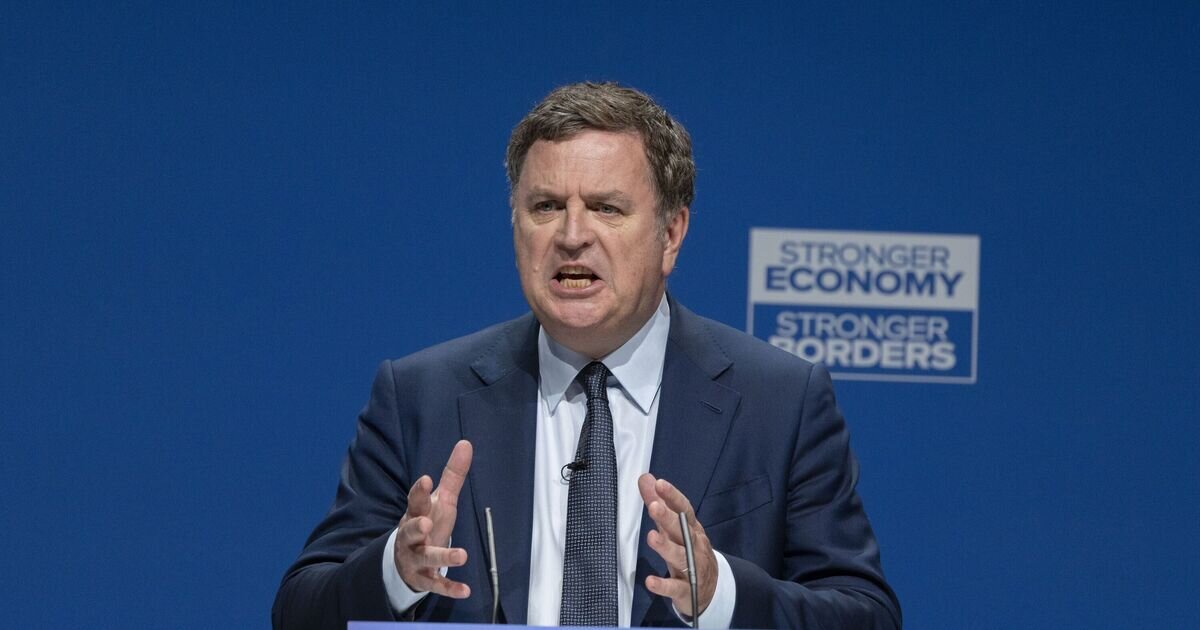 UK Growth Stagnation Raises Questions for Labour