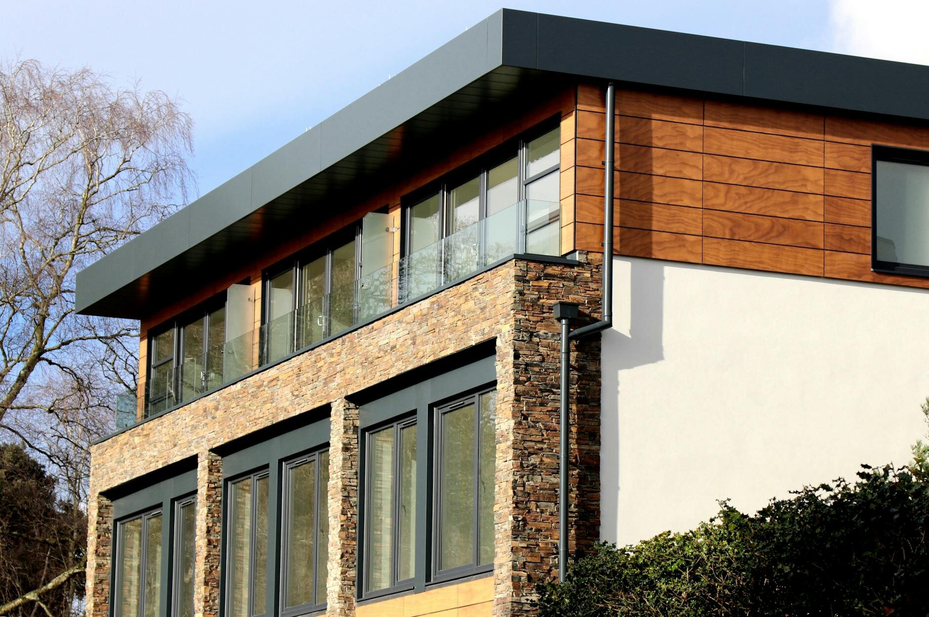 How Much is Capital Gains Tax on Property in 2025? A Comprehensive Guide