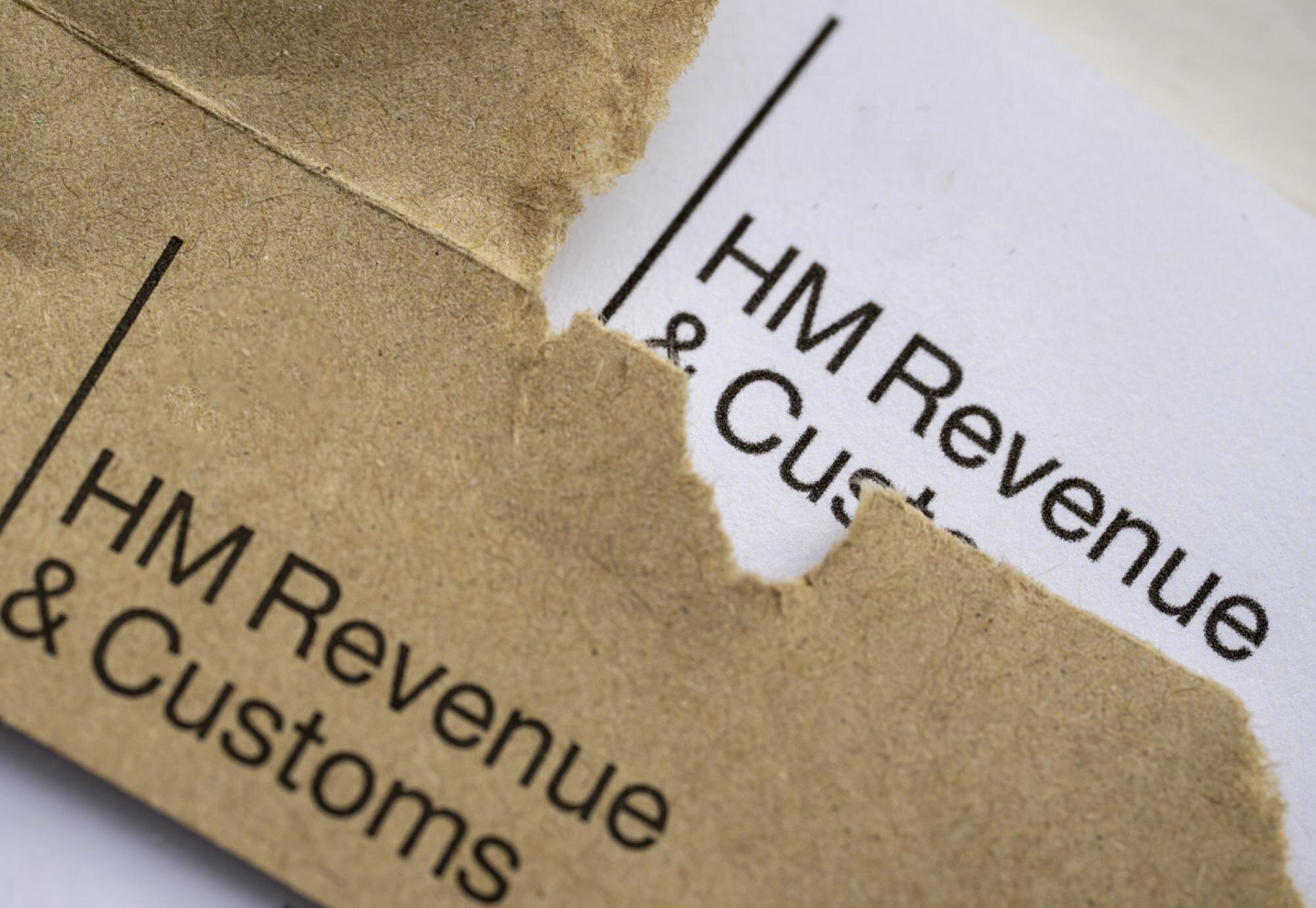 HMRC Expert Warns: Three Pension Mistakes That Could Cost UK Savers Thousands