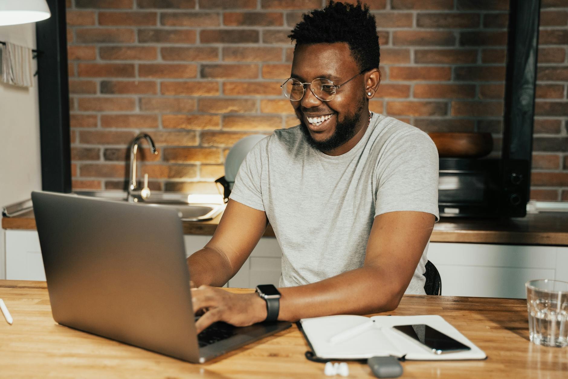 How to Declare Foreign Income on Your UK Tax Return