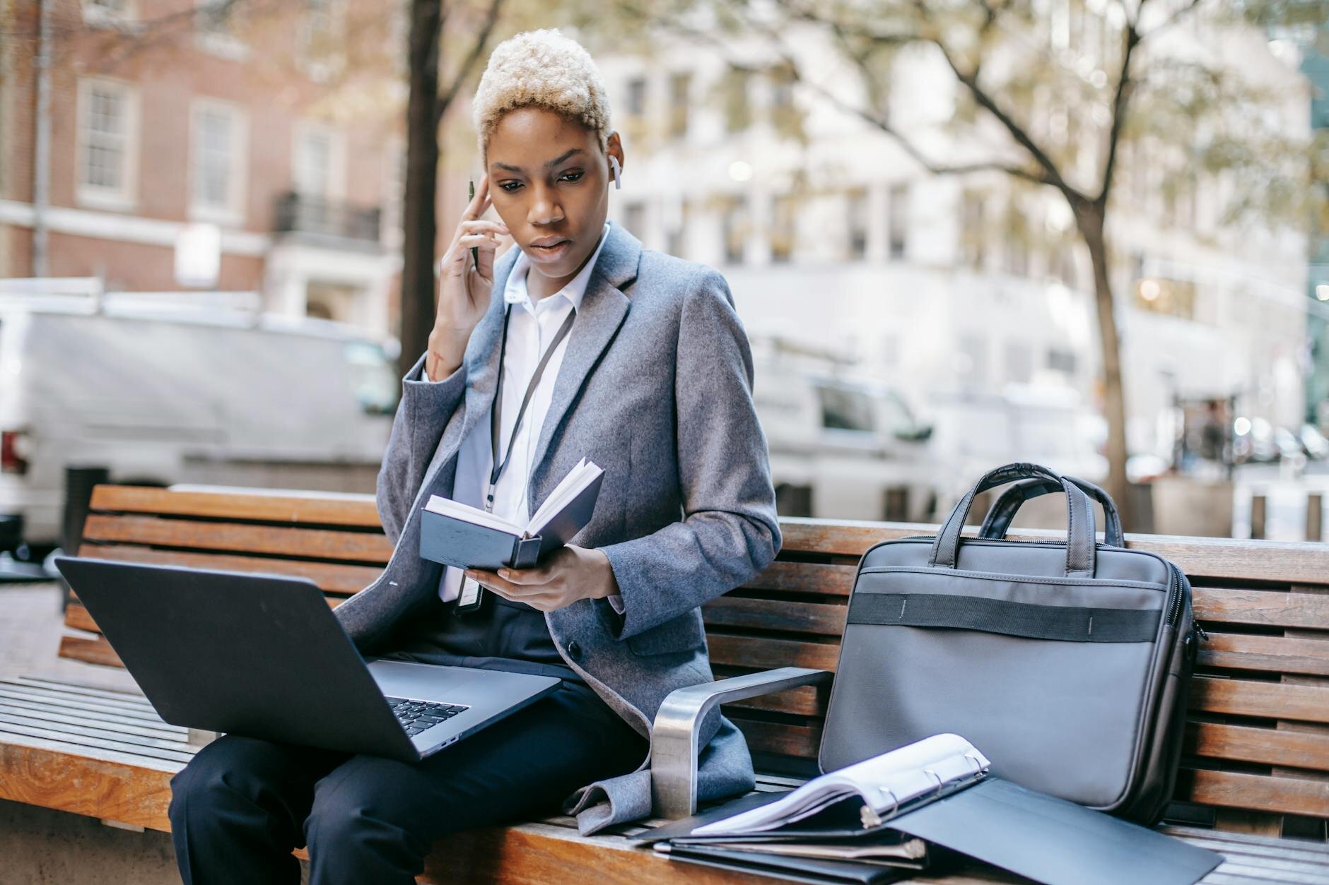 How Much Income Tax Do I Pay? (7 Stress Free Tips)