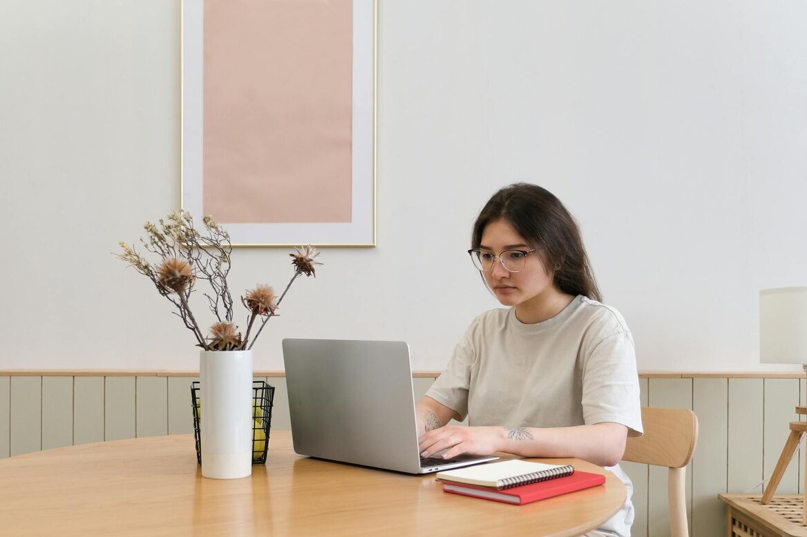 How does the dividend allowance work with higher rate tax?
