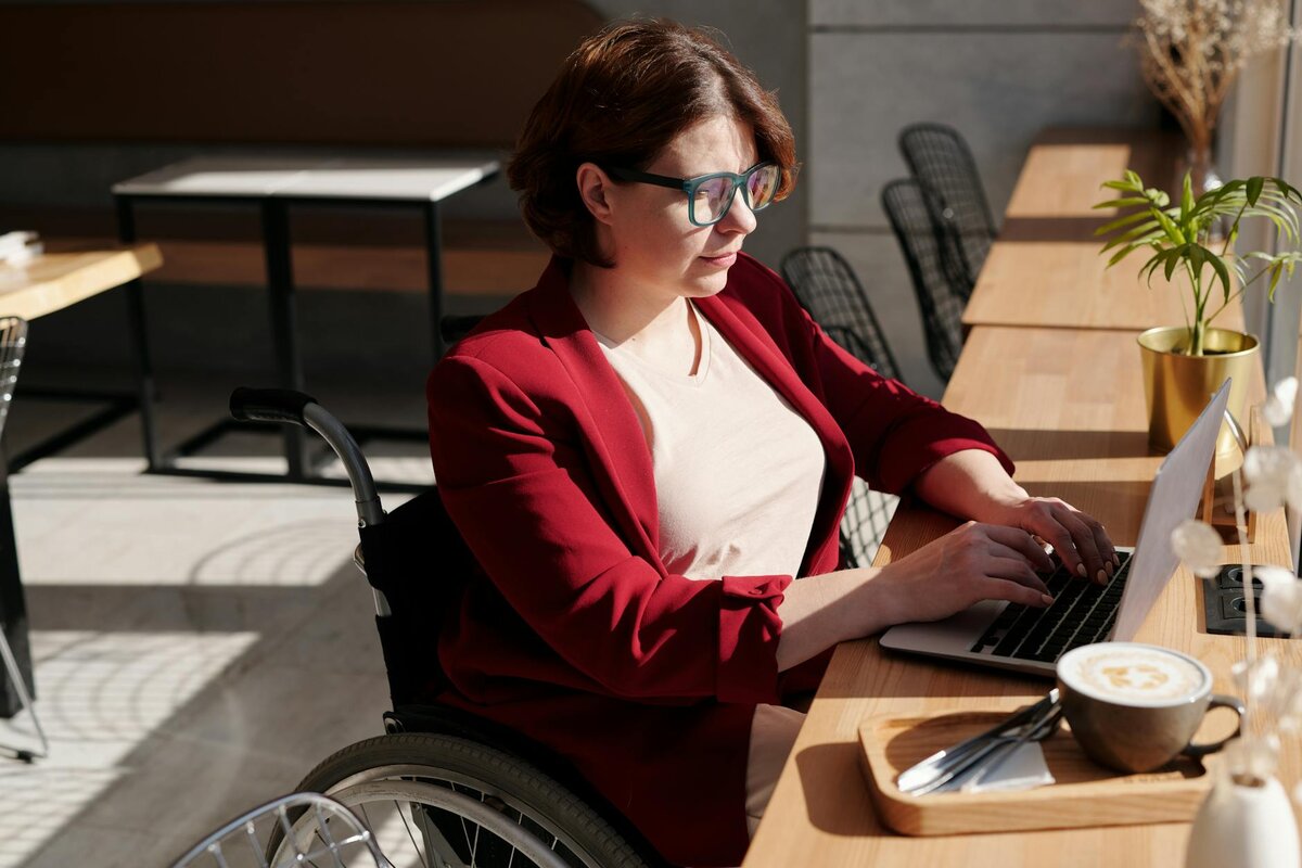 women working on laptop
