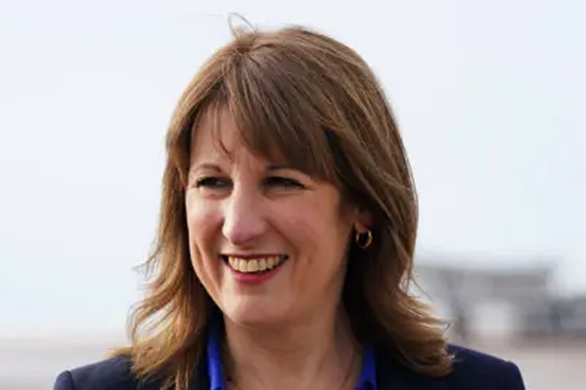 Labour May Scrap North Sea Windfall Tax in Drive to Boost Growth