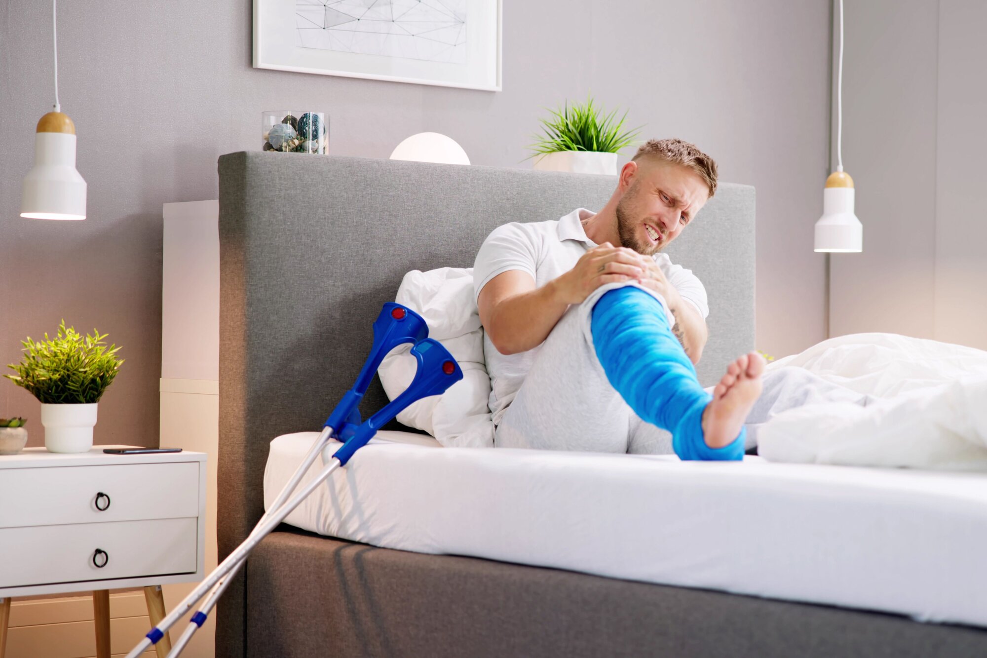 If you are self employed but unable to work due to illness, what should you do? In this guide, we address that vexing problem and provide some helpful tips.