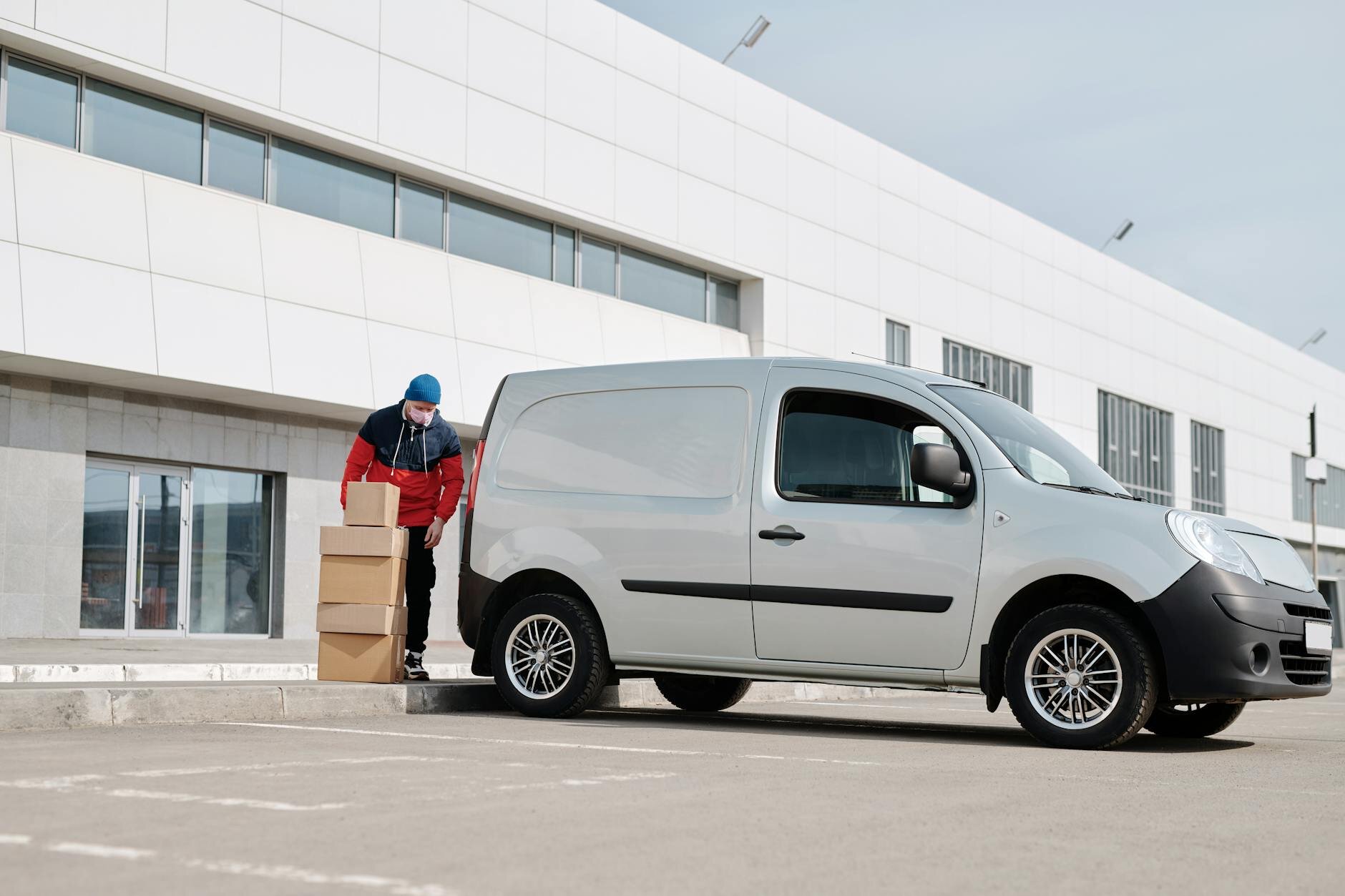 How can Self-Employed Individuals Claim Vehicle Expenses on their Self Assessment?