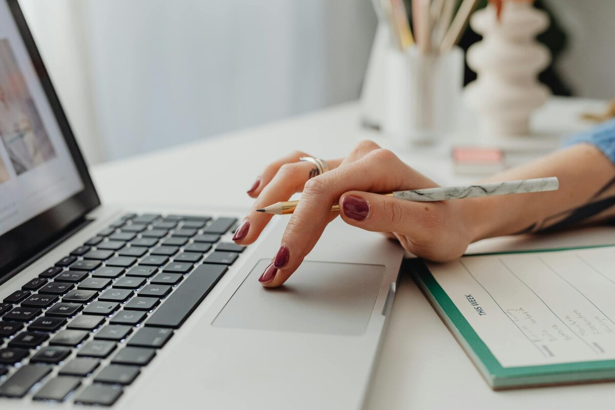 woman using her laptop