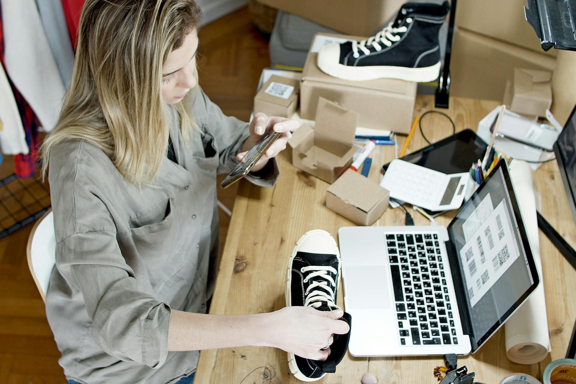 How Much Can You Earn on Vinted Before Paying Tax in the UK? 