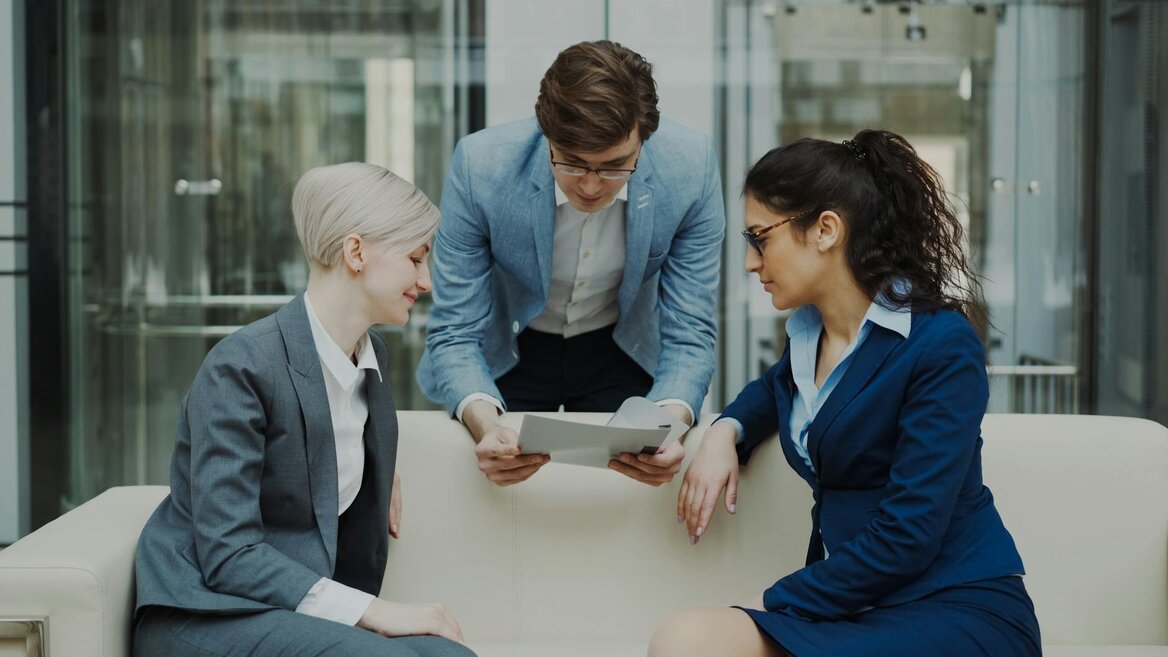 Which Business Expenses Can Digital Marketers Claim?