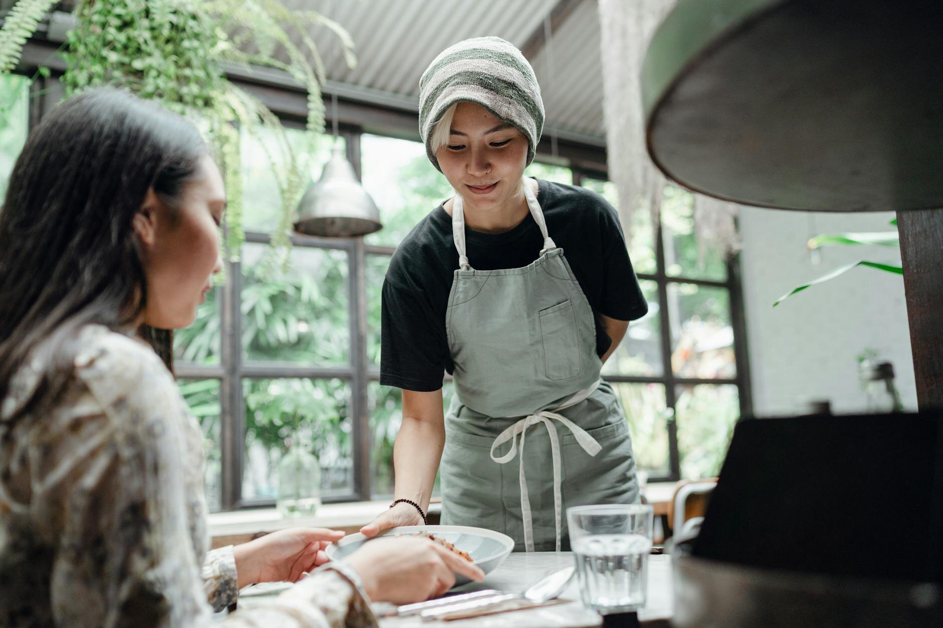Are Tips Taxable in the UK? Understanding Your Income