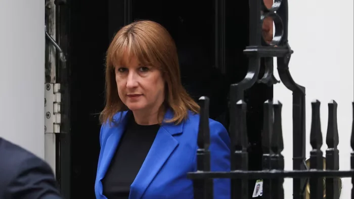   Labour’s Focus On GDP Sparks Criticism From Economists