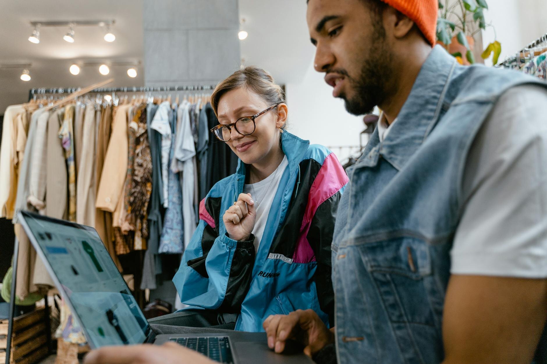 Does HMRC Monitor Vinted and Depop Accounts in 2025?